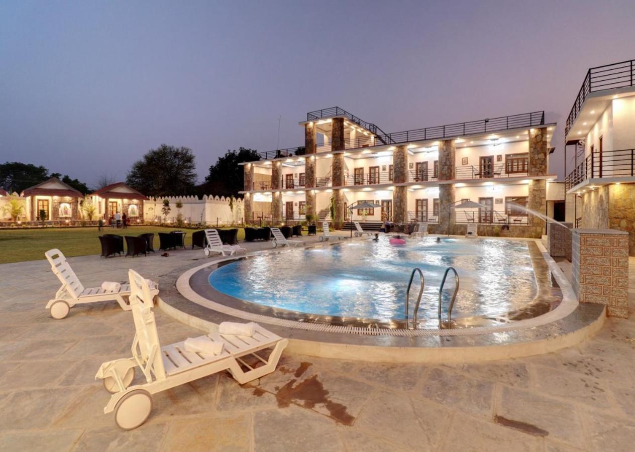 Keshav Resort Udaipur Esterno foto