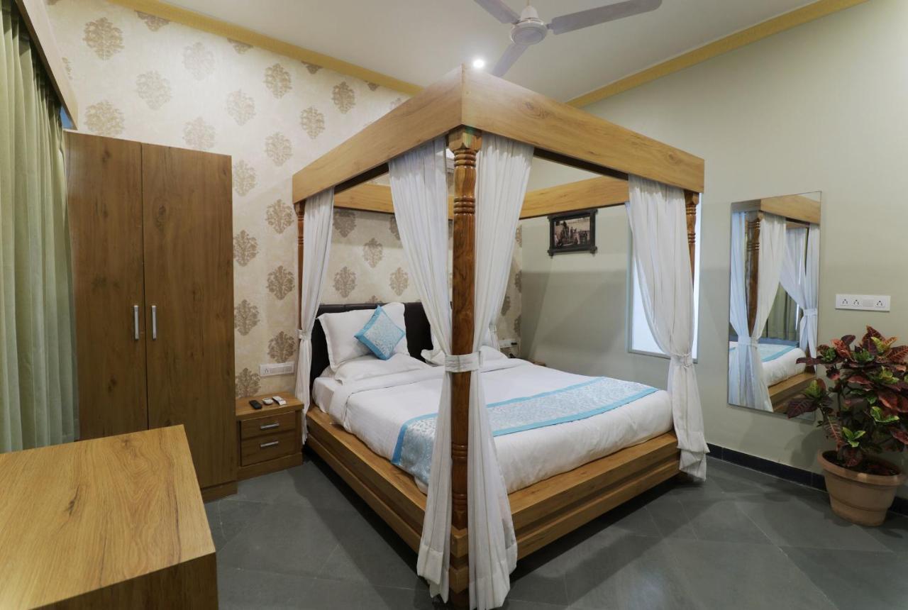 Keshav Resort Udaipur Esterno foto