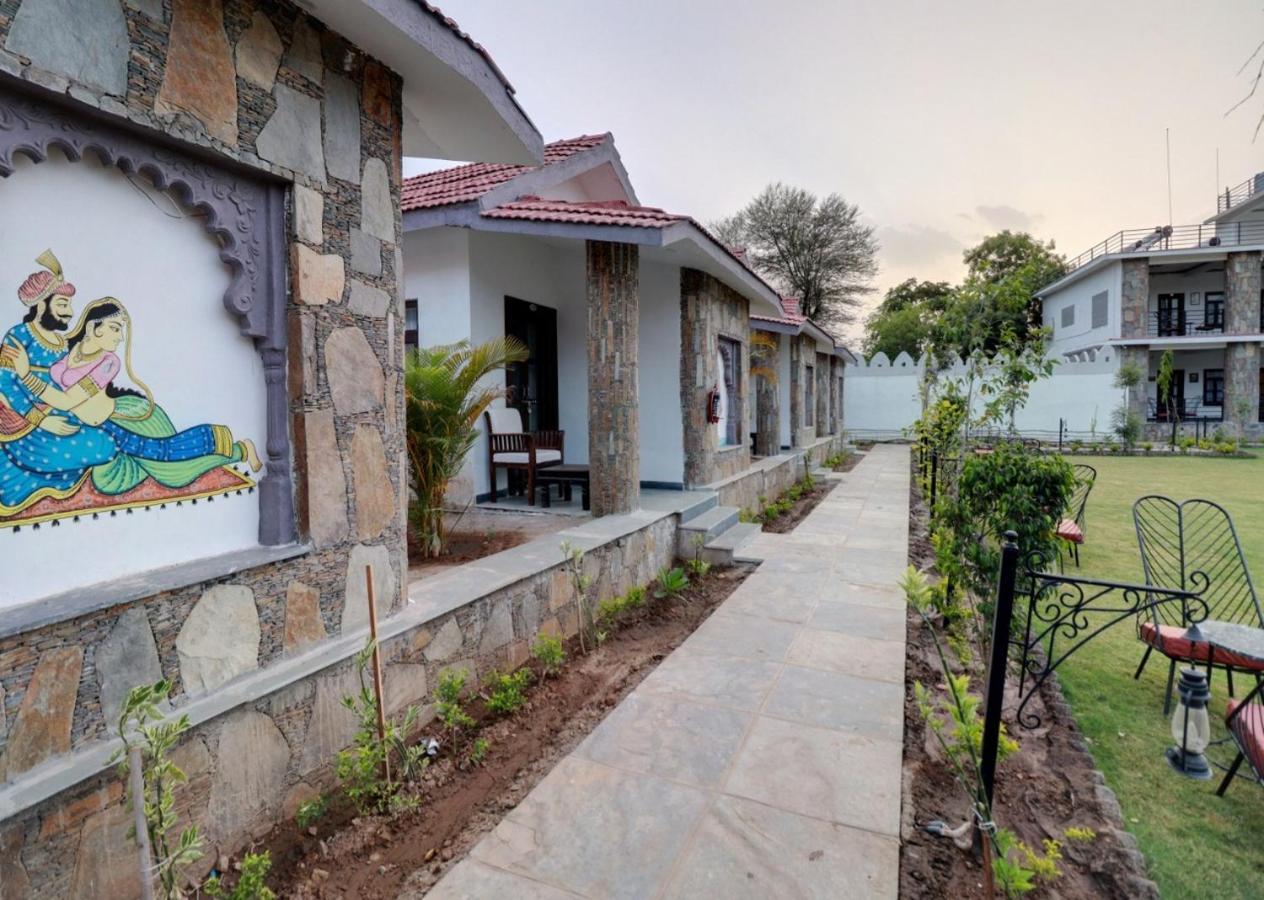 Keshav Resort Udaipur Esterno foto