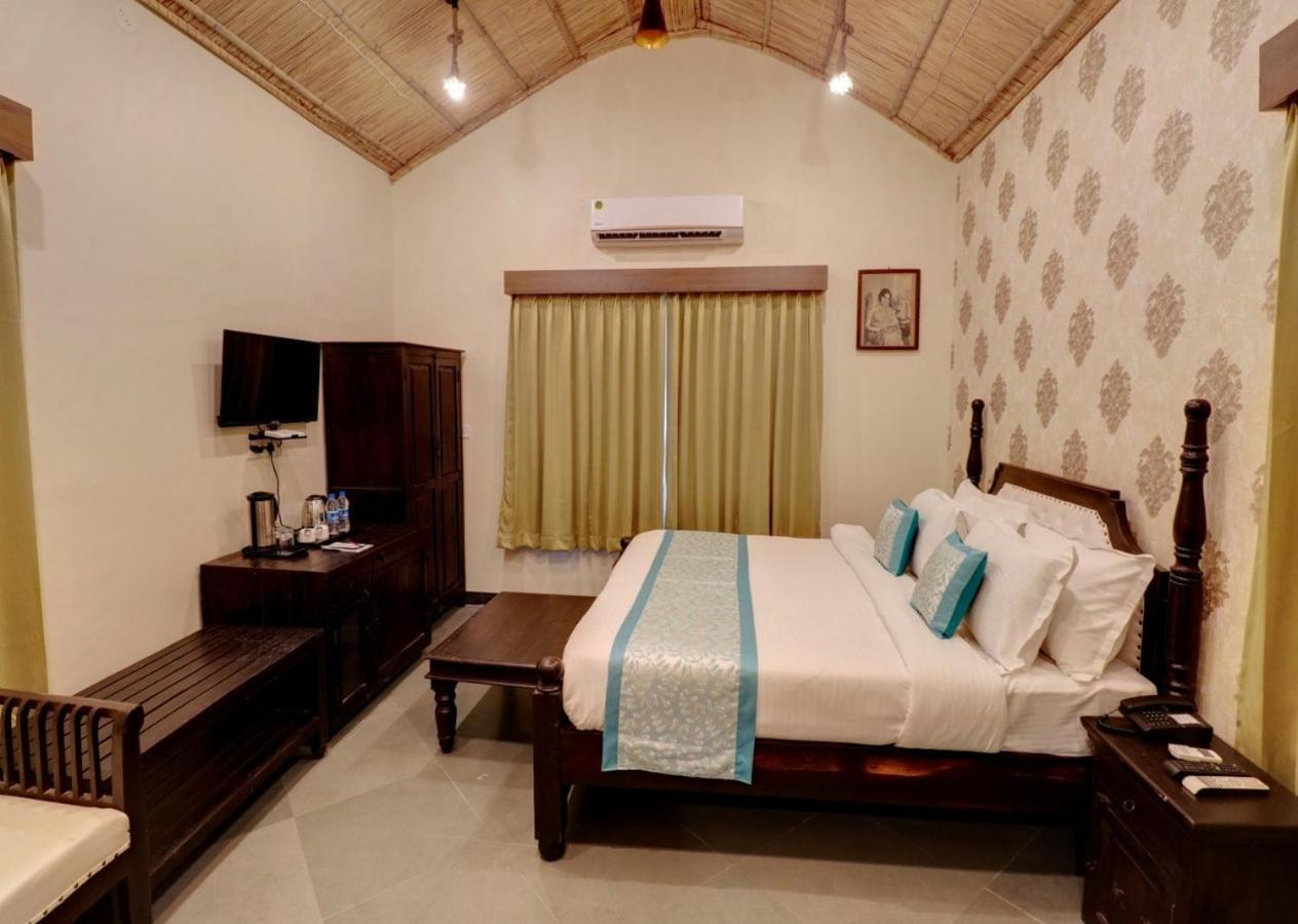 Keshav Resort Udaipur Esterno foto
