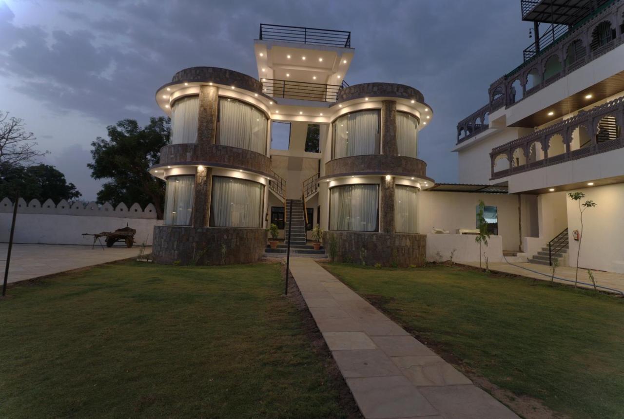 Keshav Resort Udaipur Esterno foto