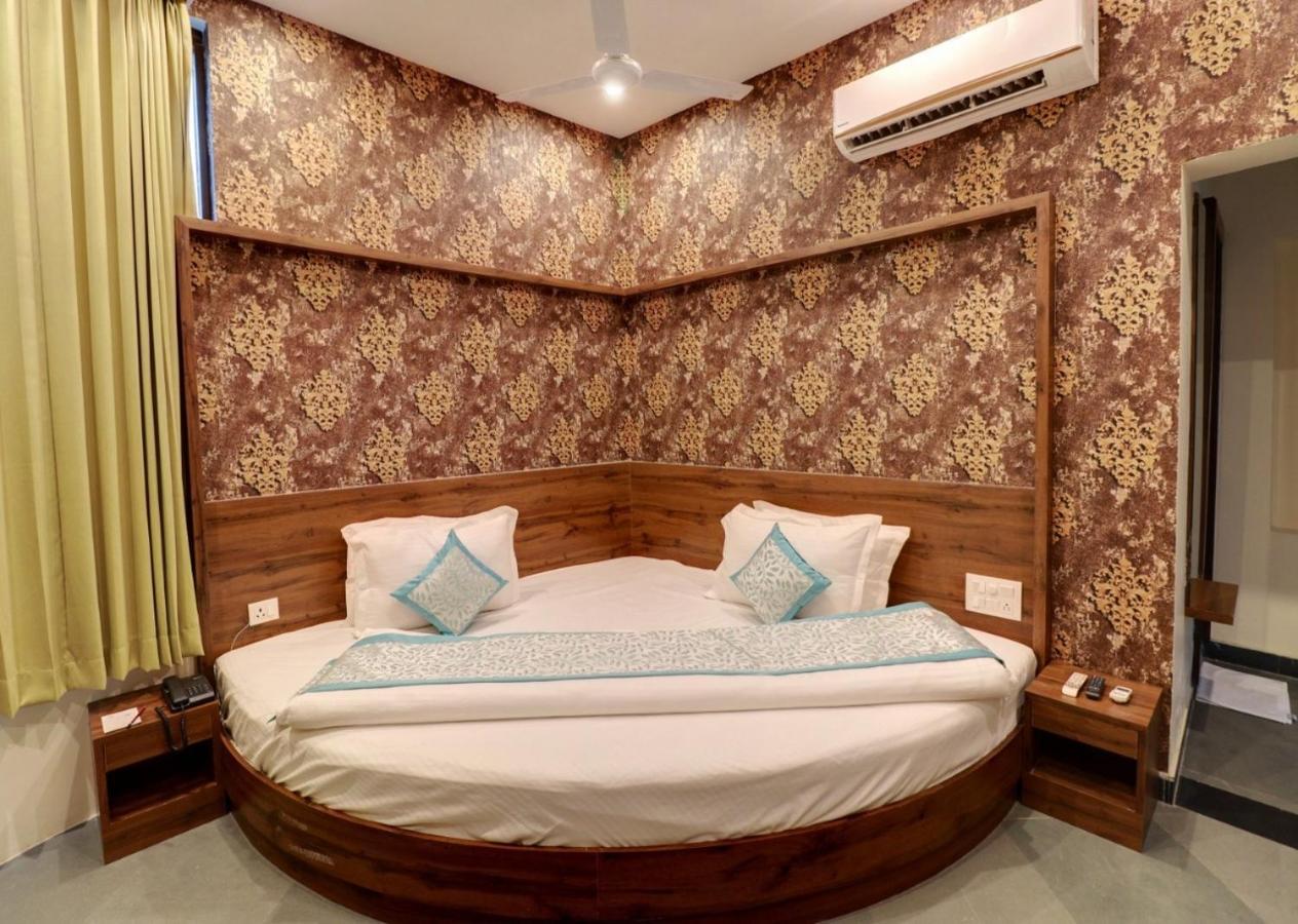 Keshav Resort Udaipur Esterno foto