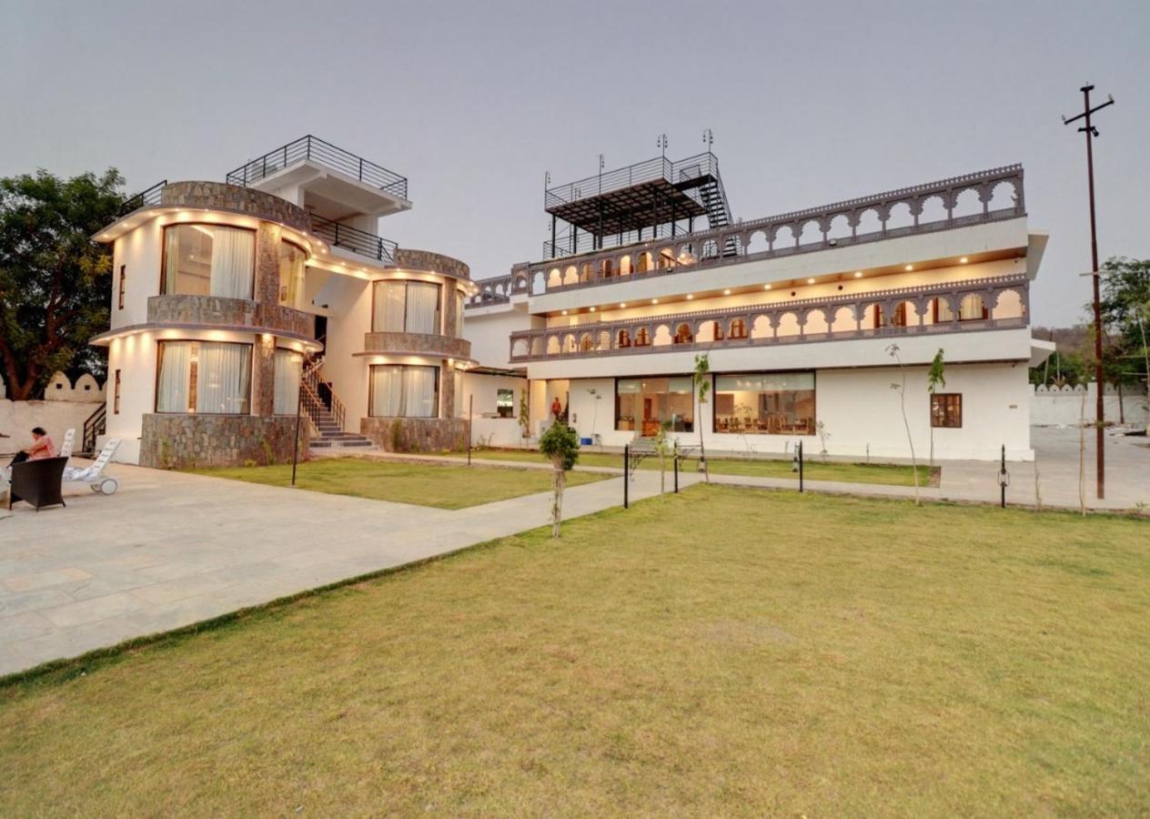 Keshav Resort Udaipur Esterno foto